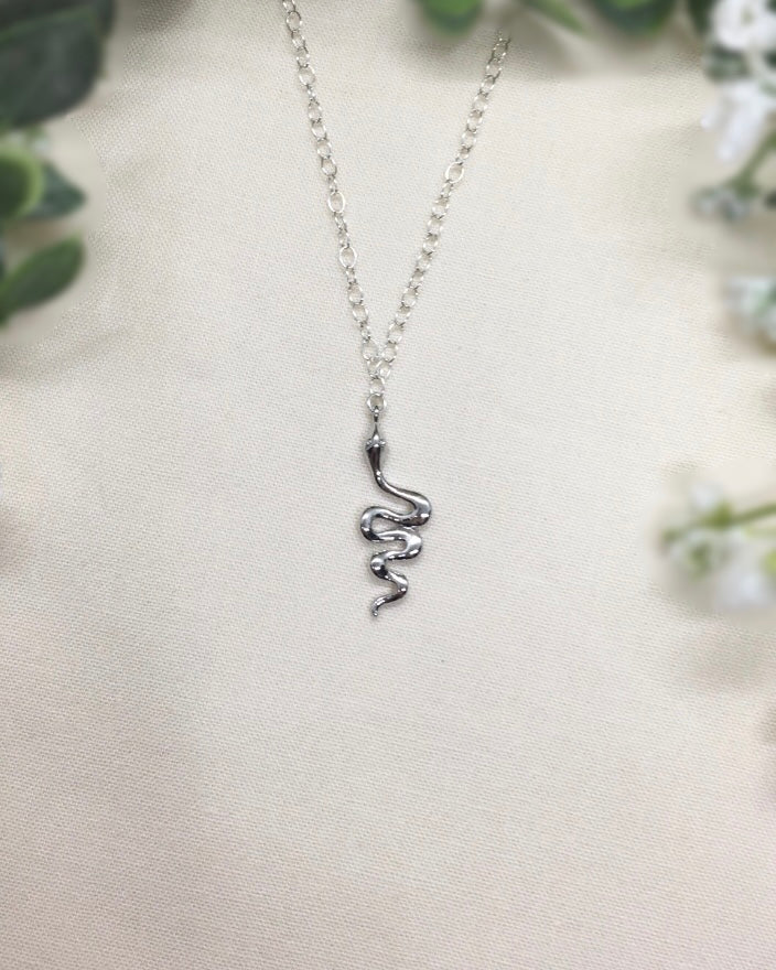 Medusa- Silver Chain Necklace